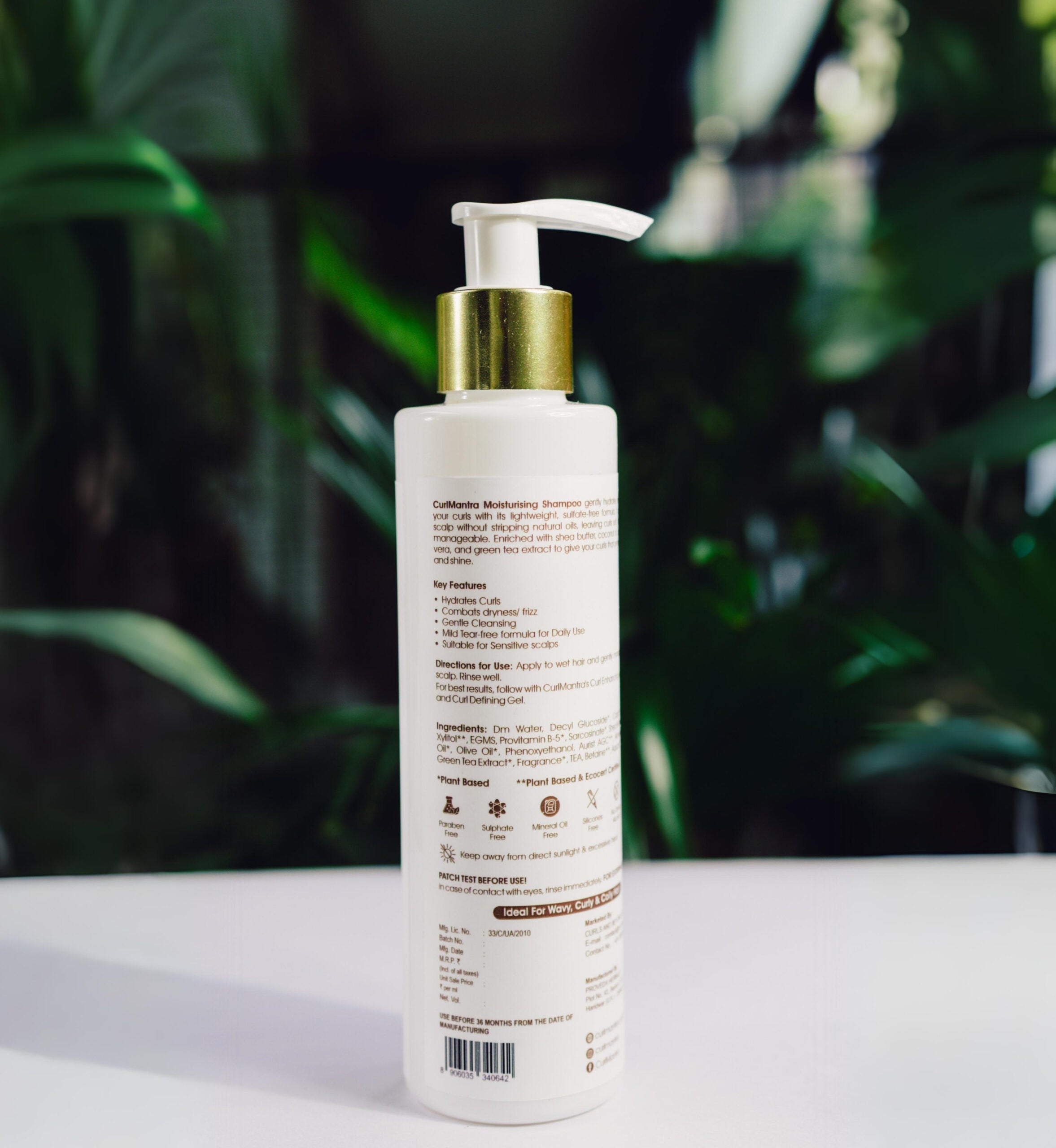 CurlMantra Moisturising Shampoo